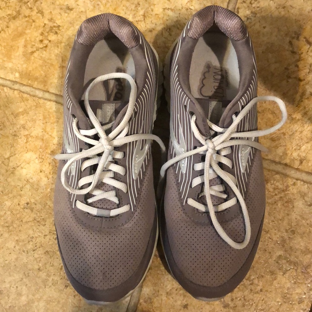 Women’s Walking Shoe